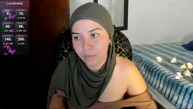 MatchedEyebrow webcam show