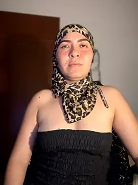 MatchedEyebrow live XXX chat