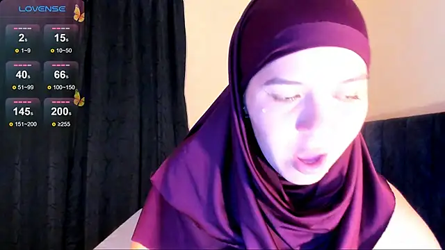 Webkamerová show MatchedEyebrow