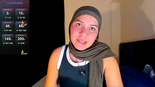 MatchedEyebrow's Webcam Show