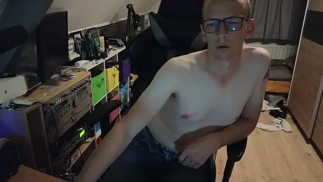 sexmenlion Show in webcam