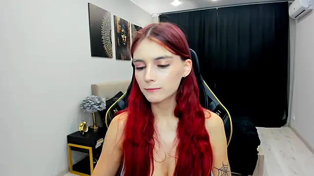 XXX chat uživo modela RedLipse
