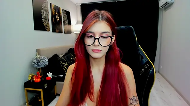 RedLipse Adlı Modelin Canlı XXX Sohbeti