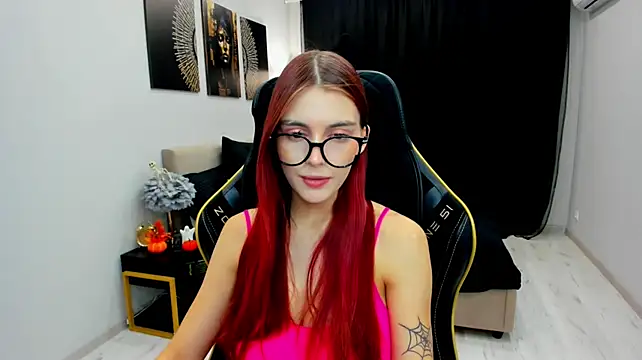 XXX chat uživo modela RedLipse