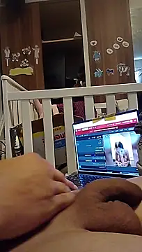 Pertunjukan Kamera Web Tyyson03