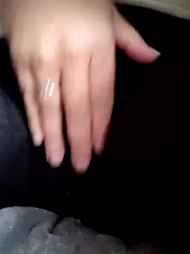 Molly_newman6 Show in webcam