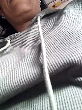 Molly_newman6 élő chatszobája