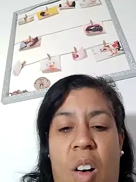 Živá chatovací místnost Molly_newman6