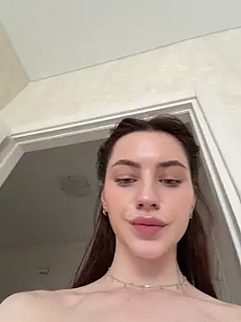 Camilla_Railian Pertunjukan Webcam