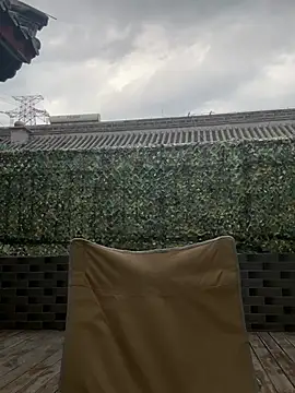 CNYASTUR: διαδικτυακό σόου στην κάμερα