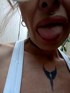 FrozenWaffle – webcam-show