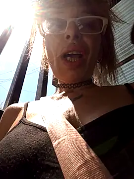 FrozenWaffle Show in webcam