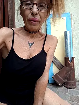 FrozenWaffle Pertunjukan Webcam