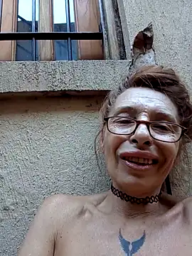 Show modela FrozenWaffle na web-kameri