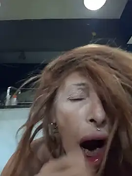 FrozenWaffle Live chatroom