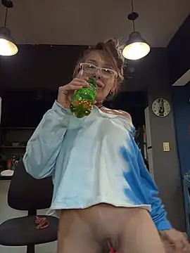 FrozenWaffle's Live XXX Chat