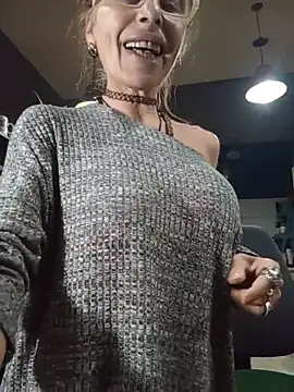 FrozenWaffle's Webcam Show