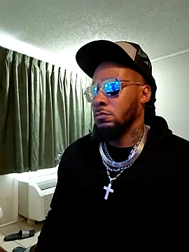 Show Webcam de TooGoodConway23