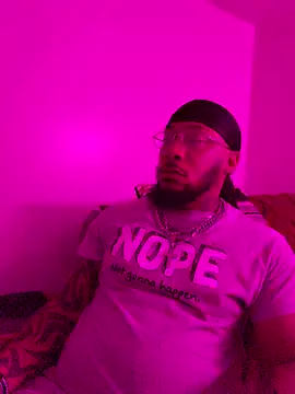 TooGoodConway23 Show in webcam