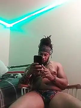 הופעת וובקאם של TooGoodConway23