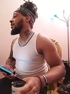 הופעת וובקאם של TooGoodConway23