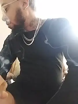 TooGoodConway23 Show in webcam