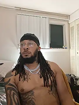 הופעת וובקאם של TooGoodConway23