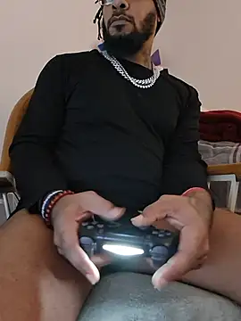 הופעת וובקאם של TooGoodConway23