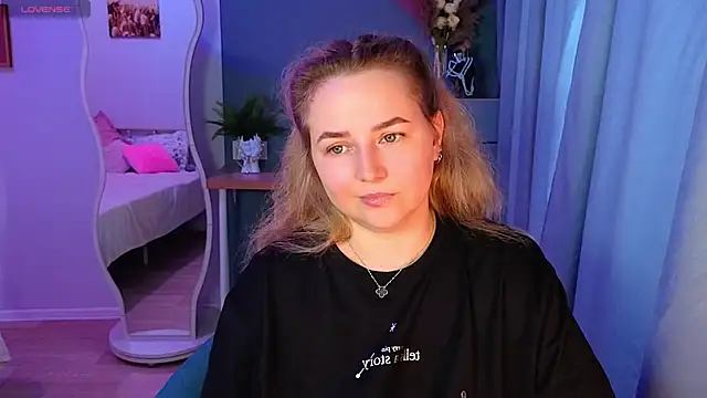 XXX chat uživo modela Mira_Mermayd