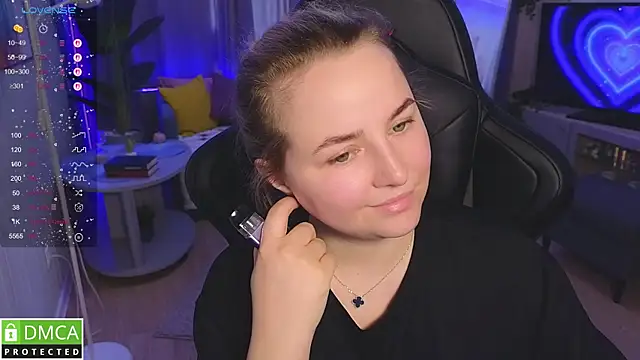 Živý XXX chat Mira_Mermayd