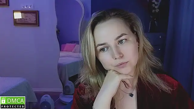 غرفة دردشة Mira_Mermayd المباشرة