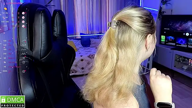 Chatroom XXX en direct de Mira_Mermayd