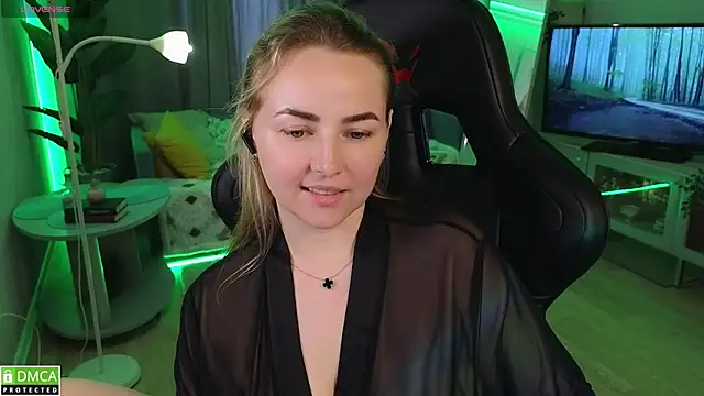 Mira_Mermayd Adlı Modelin Canlı XXX Sohbeti