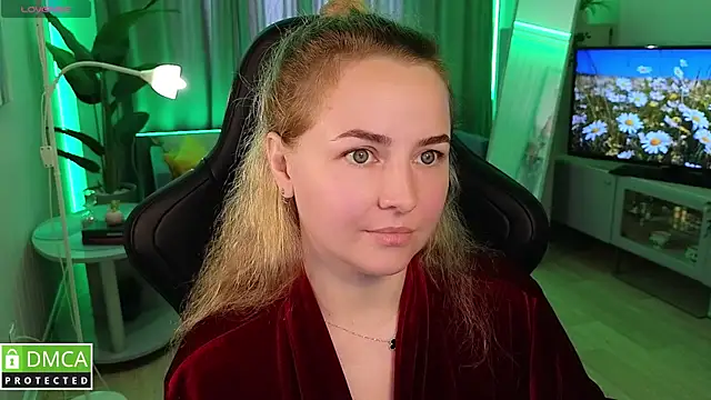 Mira_Mermayd's Live XXX Chat
