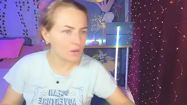 Mira_Mermayd's Live XXX Chat