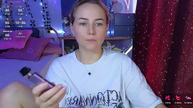Živý XXX chat Mira_Mermayd