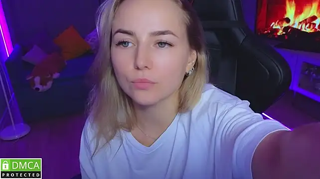 Mira_Mermayd's Live XXX Chat