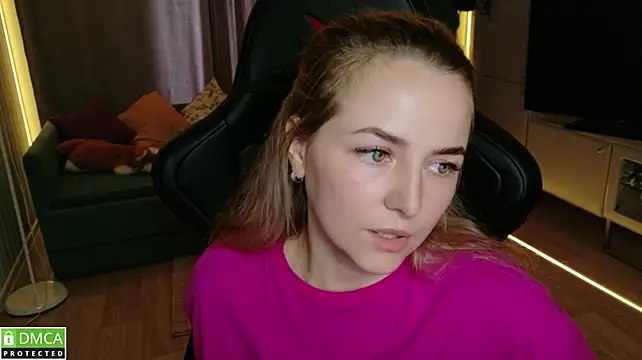 Mira_Mermayd's Live XXX Chat
