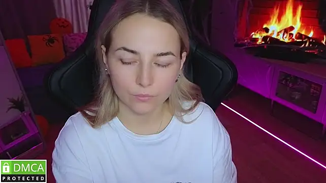 Mira_Mermayd Adlı Modelin Canlı XXX Sohbeti