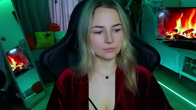 Mira_Mermayd Adlı Modelin Web Kamerası Şovu