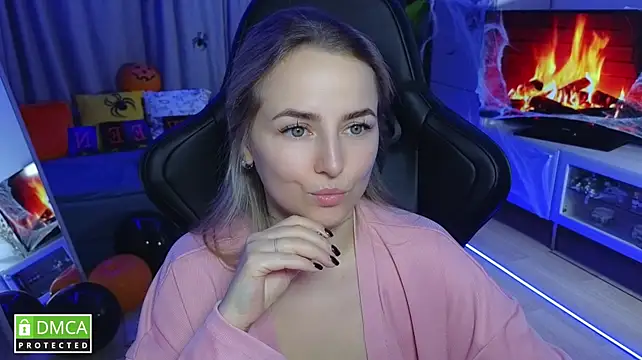Mira_Mermayd Chat XXX in diretta