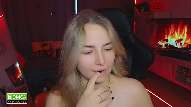 Mira_Mermayd's Webcam Show