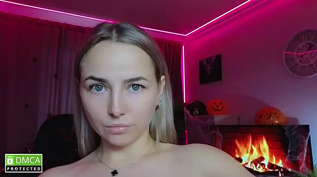 Mira_Mermaydn Webbikameraesitys