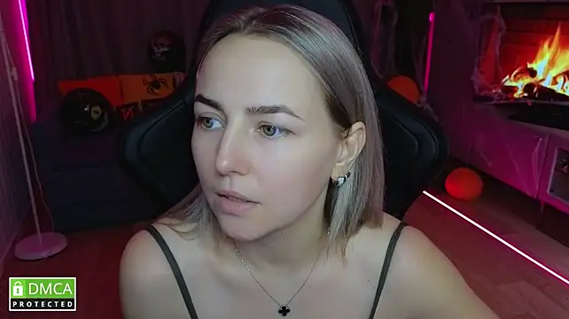 Mira_Mermayd Chat XXX in diretta