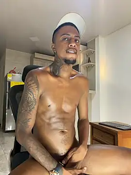 YeremiBrowm's Webcam Show