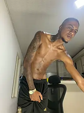 YeremiBrowm Show Webcam