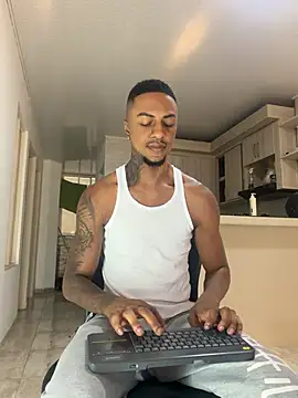 YeremiBrowm Шоу с уебкамера