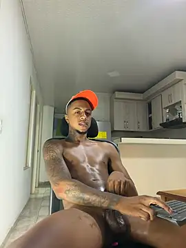 YeremiBrowm webcam show