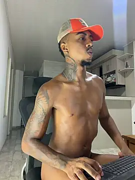 YeremiBrowm's Webcam Show