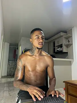 YeremiBrowm Webcam-Show